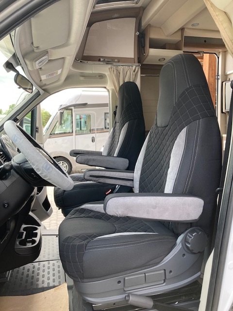 Autopotahy CAMPER- obytné auto, 2 místa, LUXURY černo šedé