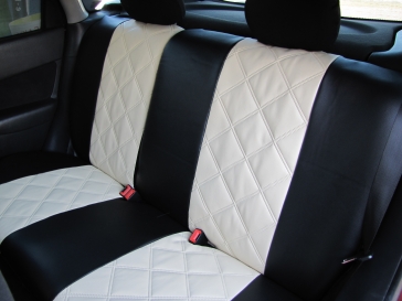 Autopotahy Nissan Qashqai I, bez zadní loketní opěrky, od r. 2006-2010, EMBOSSY hnědé