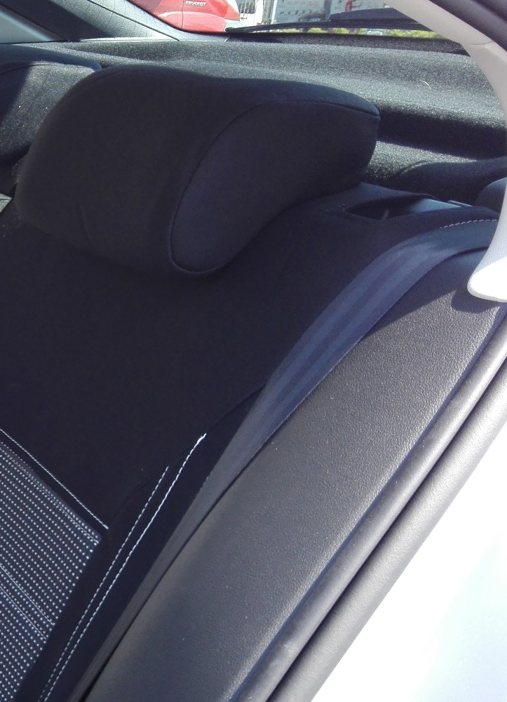 Autopotahy Škoda Octavia III,  AUTENTIC DOBLO,se zadní lok. opěrkou,Žakar audi